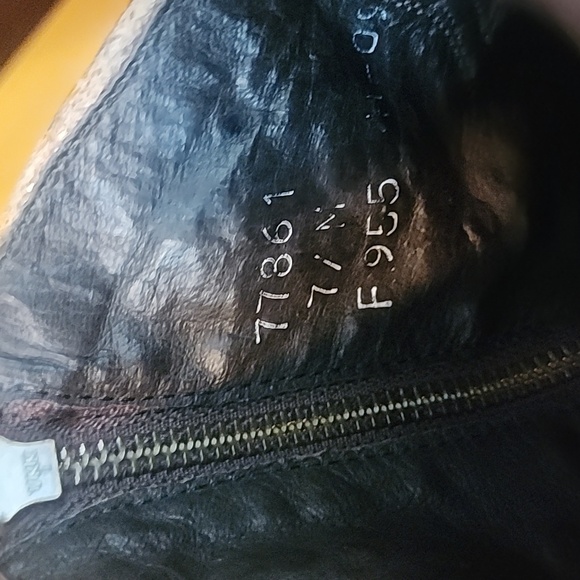 Studded Debra Frye Distressed Ankle booties. Size: 7 - Picture 7 of 10